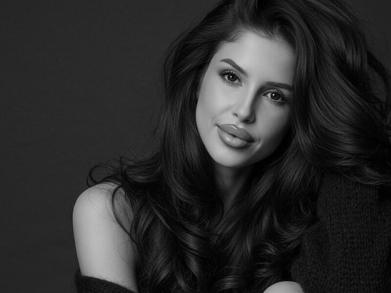 Locating your path across  the website is fairly easy, actually considering  the dimensions  of the collecting